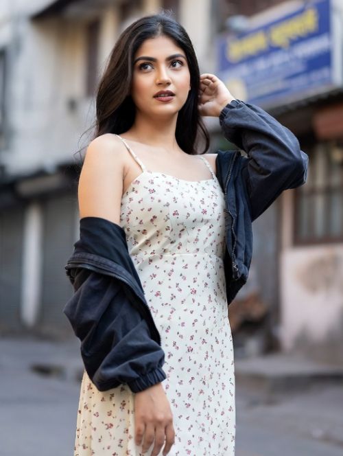 Aleena Khan Haldwani Call Girl
